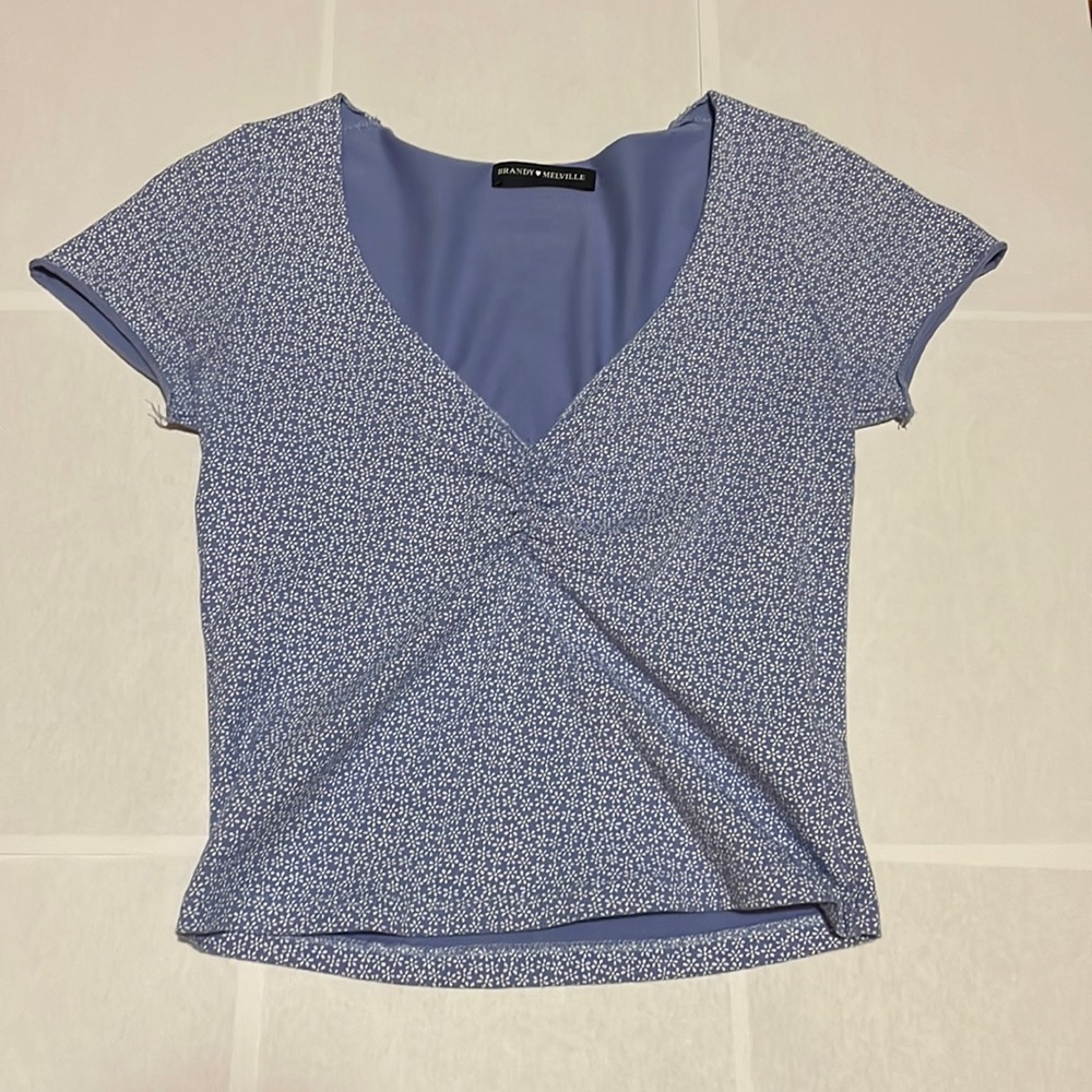 I am currently selling a Brandy Melville short sleeve tee